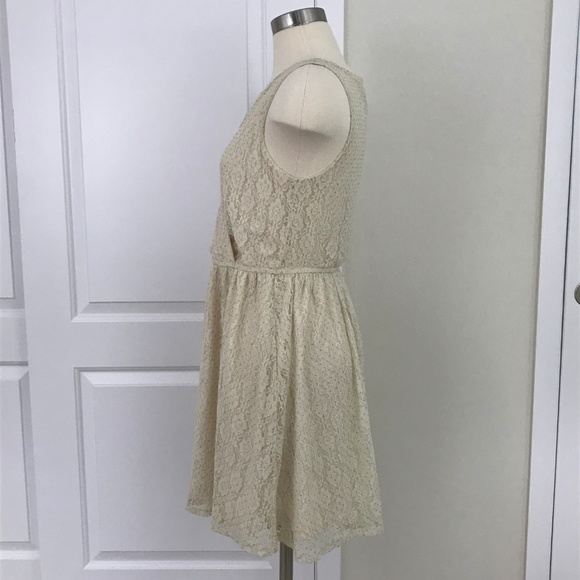 Maison Jules Lace and Gold White Dress M - Picture 4 of 8